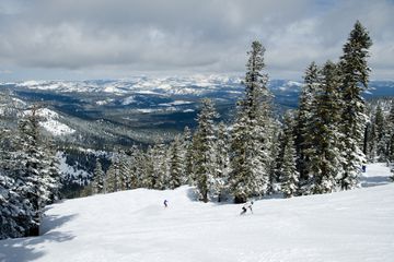 A New U.S. Mountain Is Joining the Ikon Pass Just in Time for the 2024 Ski Season