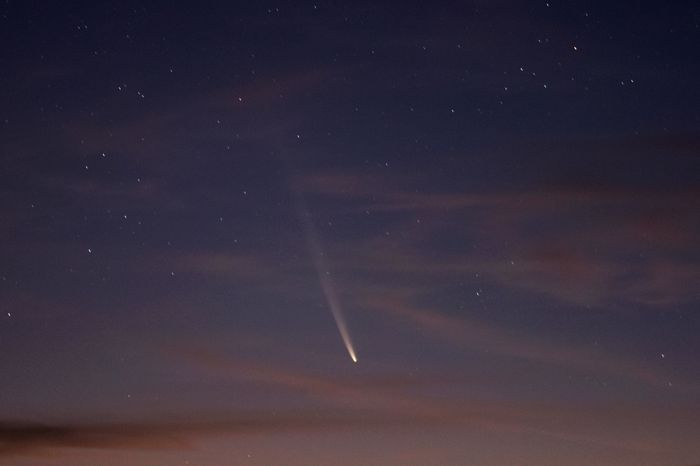 See the Year’s Brightest Comet, a Supermoon, and 2 Meteor Showers in October's Night Sky