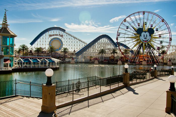 You Can Score $50 Park Tickets for Kids and Hotel Discounts at Disneyland in 2025