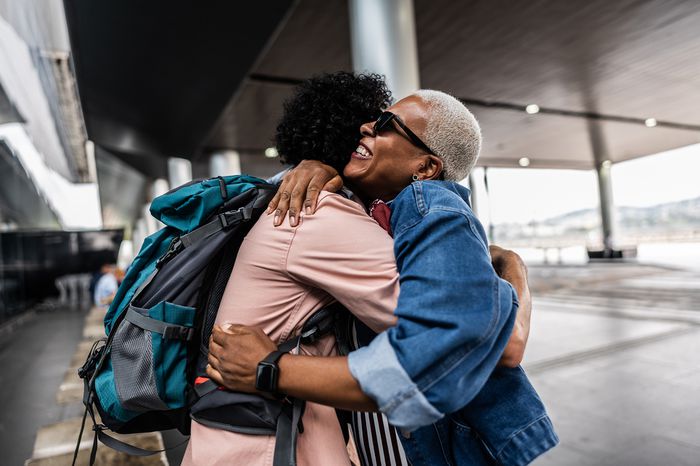 This Airport Just Put a Time Limit on Hugs in Drop-off Zone