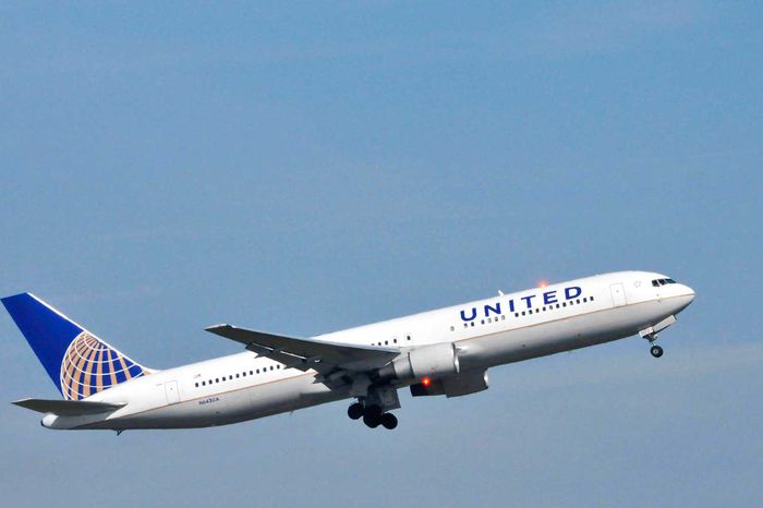 United Is Offering a Miles Bonus of Up to 100% — What to Know